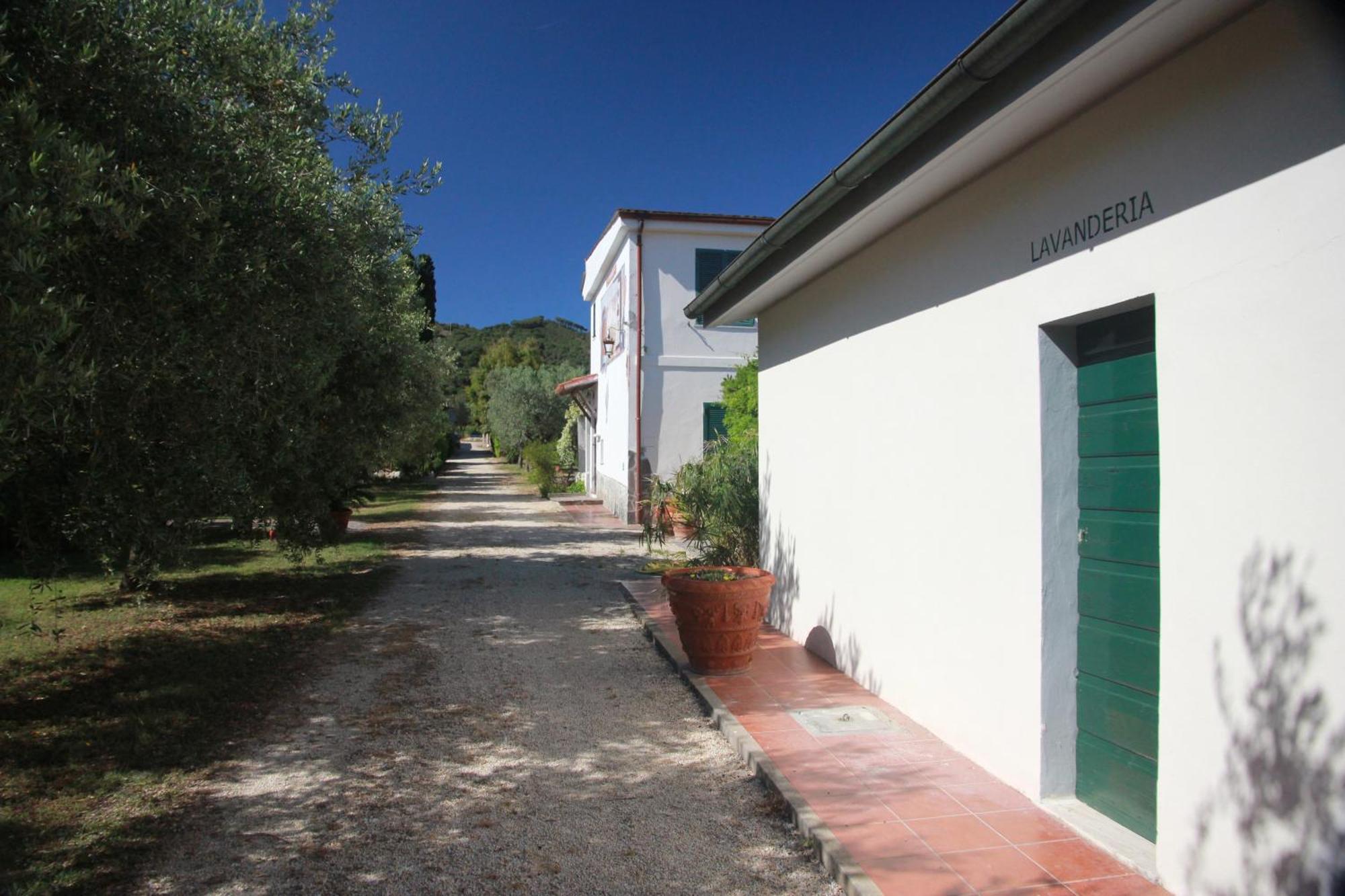 Azienda Agricola Sapereta Порт-Аццурро Экстерьер фото
